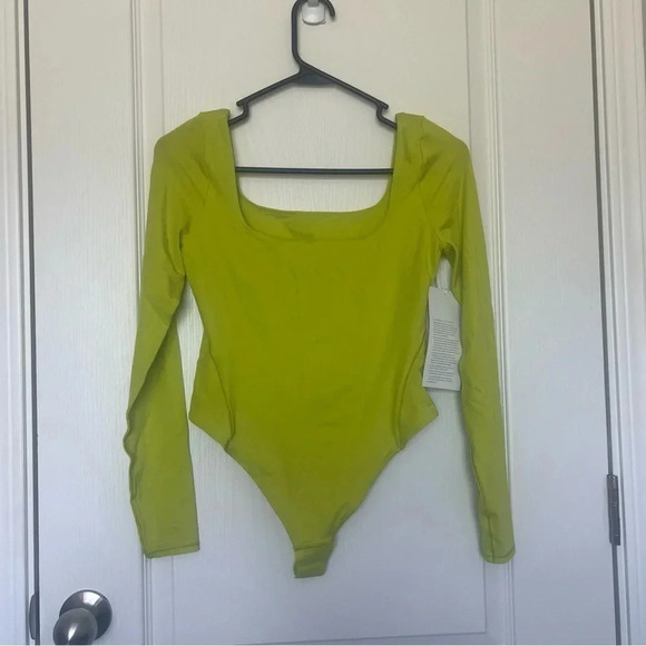 NWT Lululemon Wundermost Square-Neck Ultra Soft Long Sleeve Bodysuit Size S Lime - Picture 7 of 11